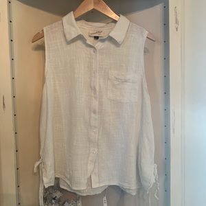 Universal Thread Sleeveless Top size XXL